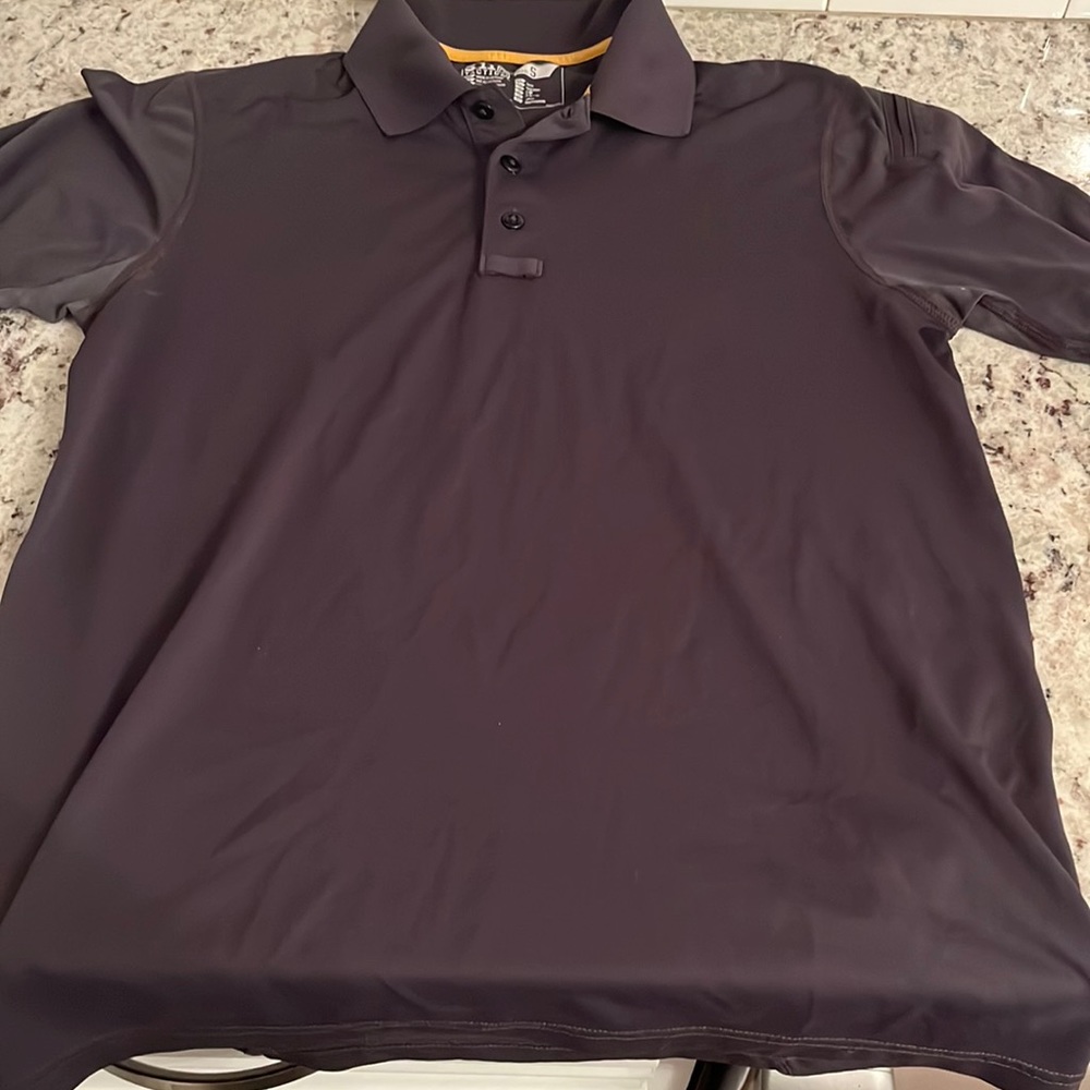 Men’s 5.11 shirt